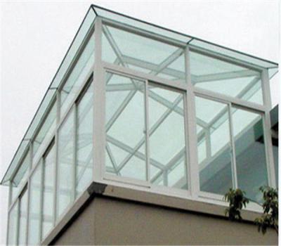 鋼結(jié)構(gòu)。